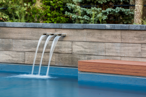 Water feature wall